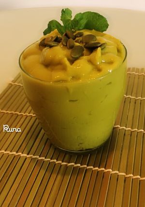A picture of Mango Avocado Smoothie.