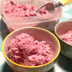 A picture of Homemade Cherry Ice Cream.