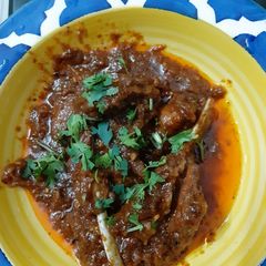 A picture of Bhuna mutton.