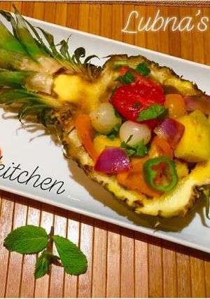 A picture of SPICY PINEAPPLE SALSA (Vegan 🍃) 🍍.