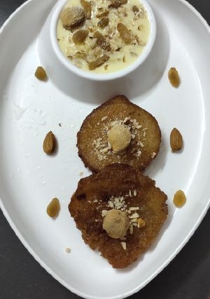 A picture of Stuffed bread malpua.