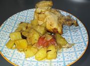 Una foto de pollos picantones al horno