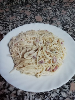 Una foto de Spaguetti a "mi carbonara"