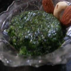 A picture of Palak halwa.