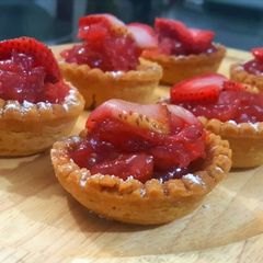 A picture of STRAWBERRY JAM FILLED EASY TARTS😋.