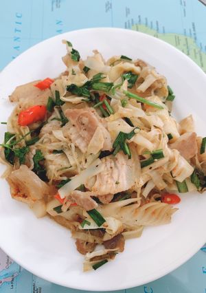 Hình của món Măng xào ba rọi.