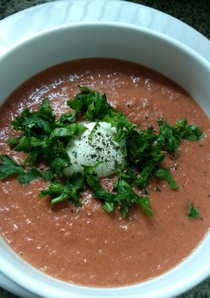 Una foto de Borsch. Exprés. Sopa crema de remolachas