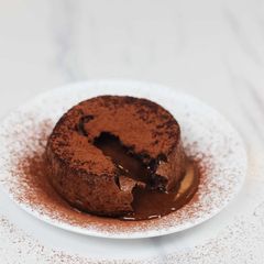 A picture of Airfryer Molten Lava Cake.