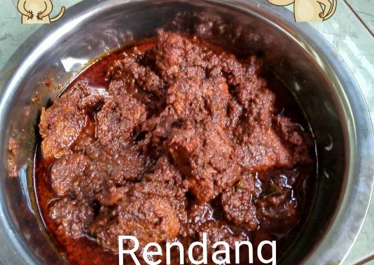 Rendang Padang with serundeng