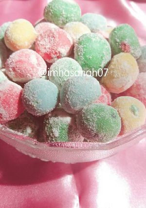 Foto resep Bola-bola Susu / Rainbow Milky Balls (Inspirasi Lebaran)