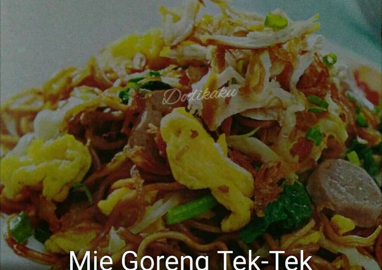 Bagaimana Menyiapkan Mie Goreng Tek-Tek, Menggugah Selera