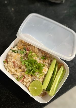 รูปของ ข้าวผัดแหนม