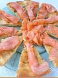 FOCACCIA AL ROSMARINO CON SALMONE AFFUMICATO😉😋