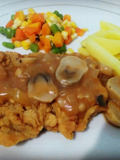 Foto resep Beef steak crispy wth brown sauce ala ws
