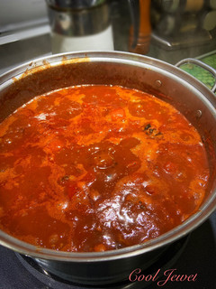A picture of Fire Roasted Tomato Sauce w/ Pork (Large batch).