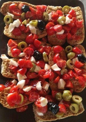 Foto di Friselline con pomodorini e mozzarelline