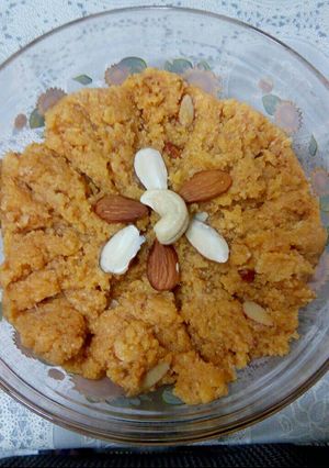 A picture of Badaam ka Halwa.