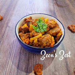 A picture of Moong Badi Aloo Curry/Lentil Dumplings with Potatoes.