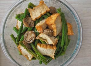 Hình của món Đậu đũa xào đậu hũ nấm rơm chay.