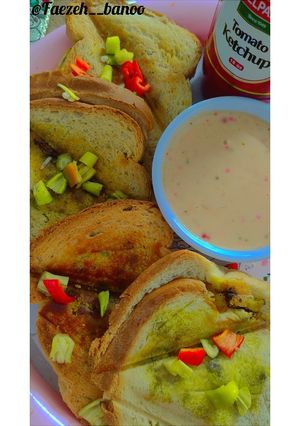 عکسی از دستور اسنک گوشت و سوسیس🥪