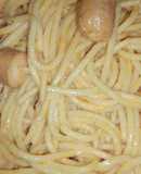 Spaghetti con salchichas