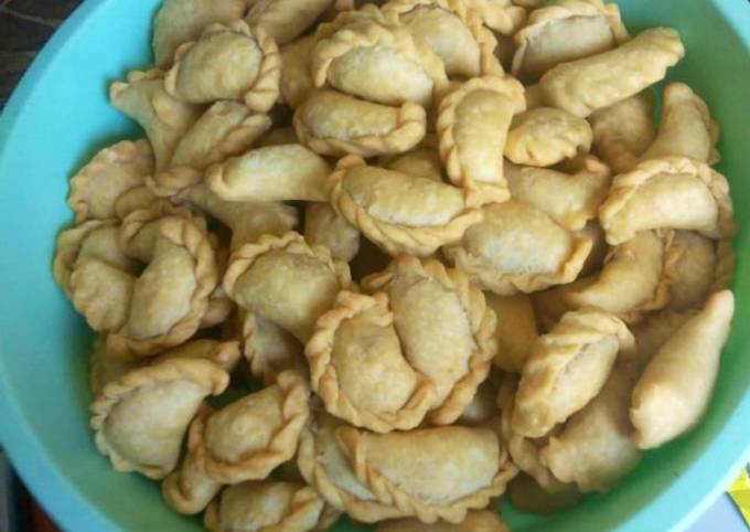 Resep Pastel Abon Mini Oleh Laila Kustina - Cookpad