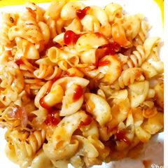 A picture of Macaroni pasta.