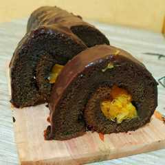 A picture of Bolu gulung 3 telur (double chocho roll).