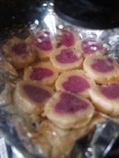 ভ্যানিলা হার্ট ক্যুকিজ(vanilla heart cookies recipe in Bengali) রেসিপির প্রধান ছবি