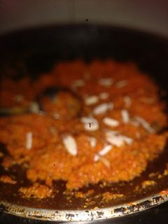 गाजर का हलवा (gajar ka halwa recipe in Hindi) रेसिपी मुख्य फोटो