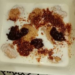 A picture of Meetha dahi bary with homemade chat masala And imli ki chutney.
