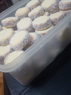 Una foto de Alfajores de maicena