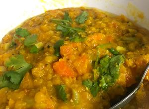 Una foto de Dhal de lentejas y amaranto