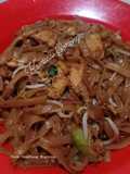 Kwetiaw Goreng by Paon Cemplong Moglong