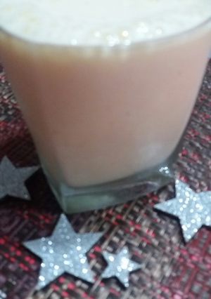 Una foto de #cumplimos 7 Milk shake de duraznos!!