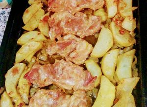 Foto principal de Contramuslos de pollo con vino al horno