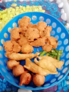 પકોડા(Pakoda Recipe in Gujarati) રેસીપી મુખ્ય ફોટો