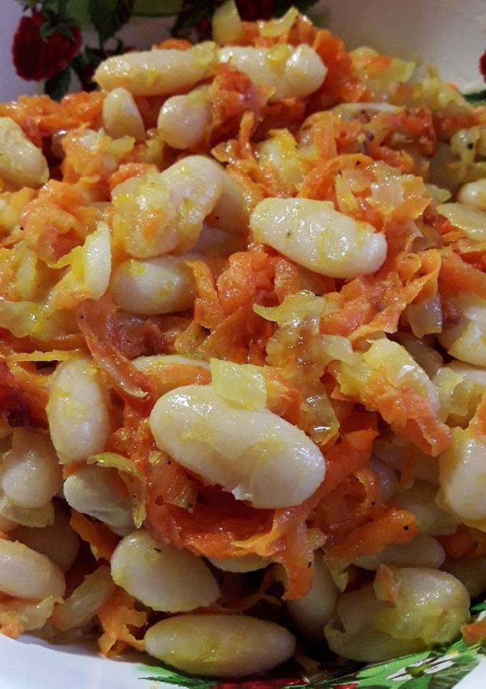 Салат из фасоли