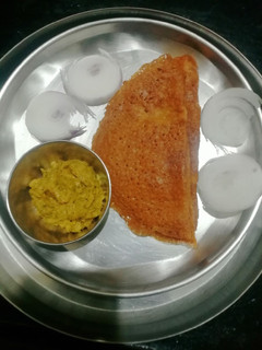 A picture of Wheat flour dosa.