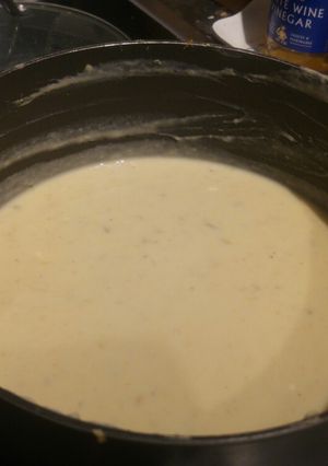 A picture of Creamy parsnip & butter bean soup.