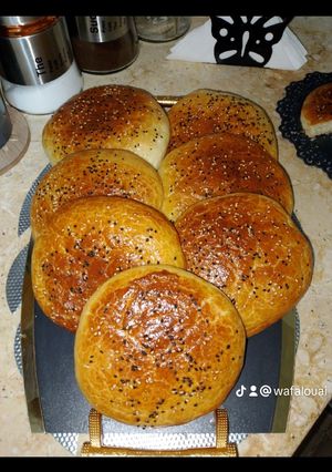 صورة لوصفة خبيزات السندويتش سميد والفرينة🍔🍔🍔🍔🍔🍔🫓🫓🫓🫓🫓