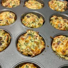 A picture of Cheesy Spinach and Egg Muffins.