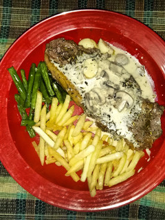 Foto resep Herbs steak with creamy mushroom sauce and blackpepper grean beans