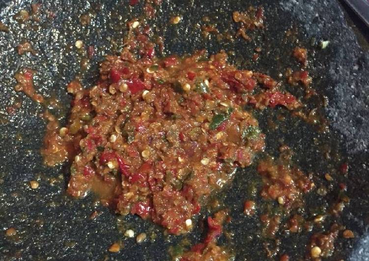 Resep Sambal cobek pedes gurih Anti Gagal