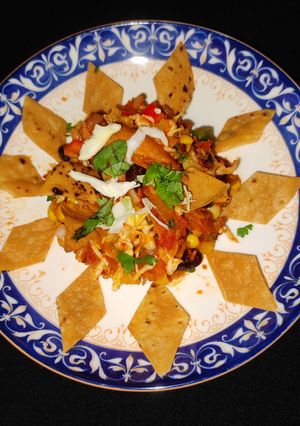 A picture of Mexican Bhel with Leftover Roti Nachos.