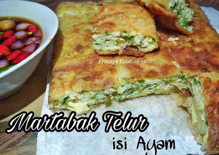 makanan Martabak Telur Isi Ayam yang Bikin Ngiler