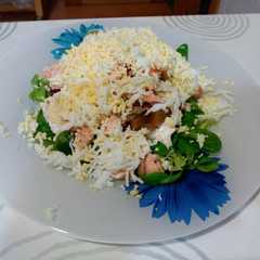 Una foto de Ensalada templada de salmón