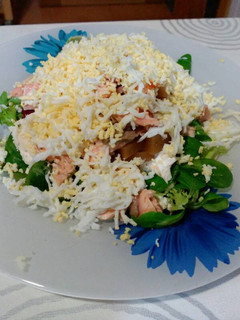 Una foto de Ensalada templada de salmón