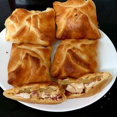 A picture of My Bacon, Chicken & Cheese Parcels 😘.