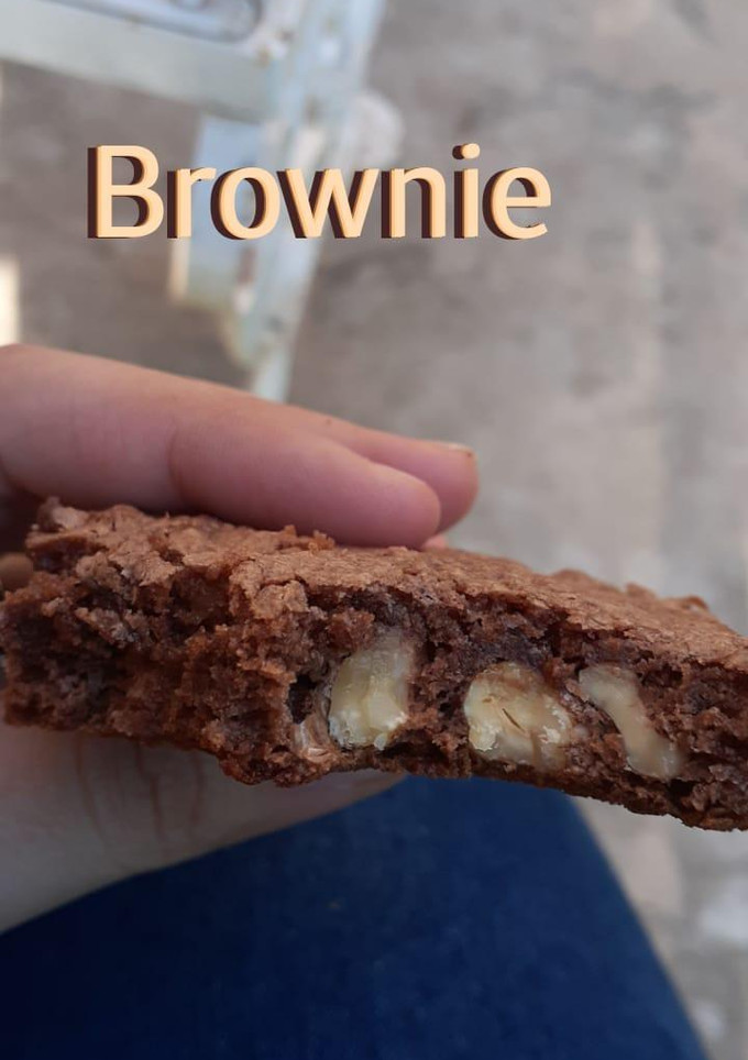 Una foto de Brownie con nueces